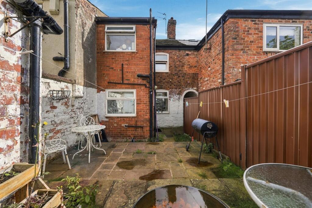 House in Stockport - View 5