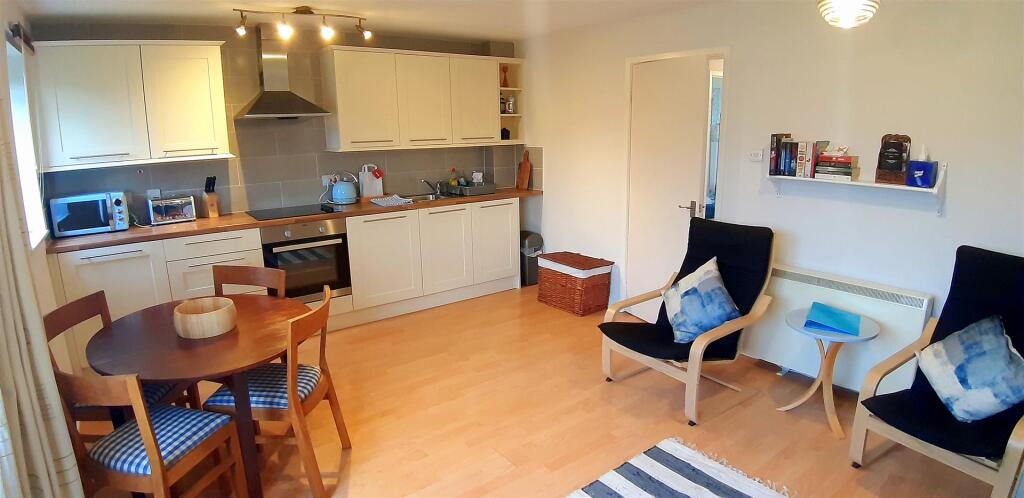 Main image of property: Harlech