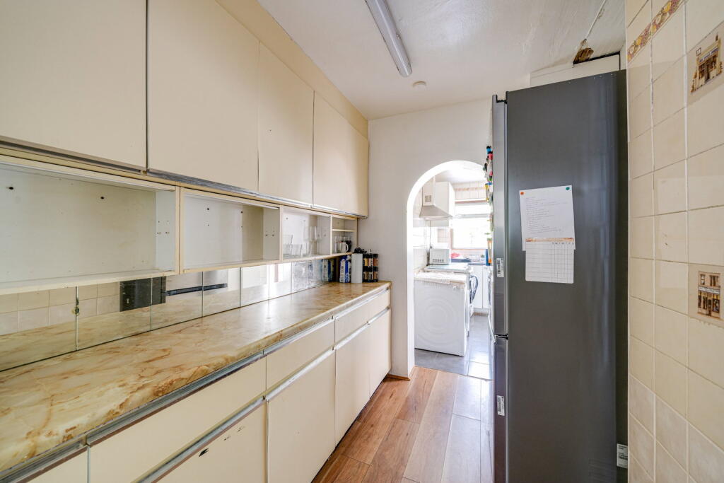 House in London - View 5