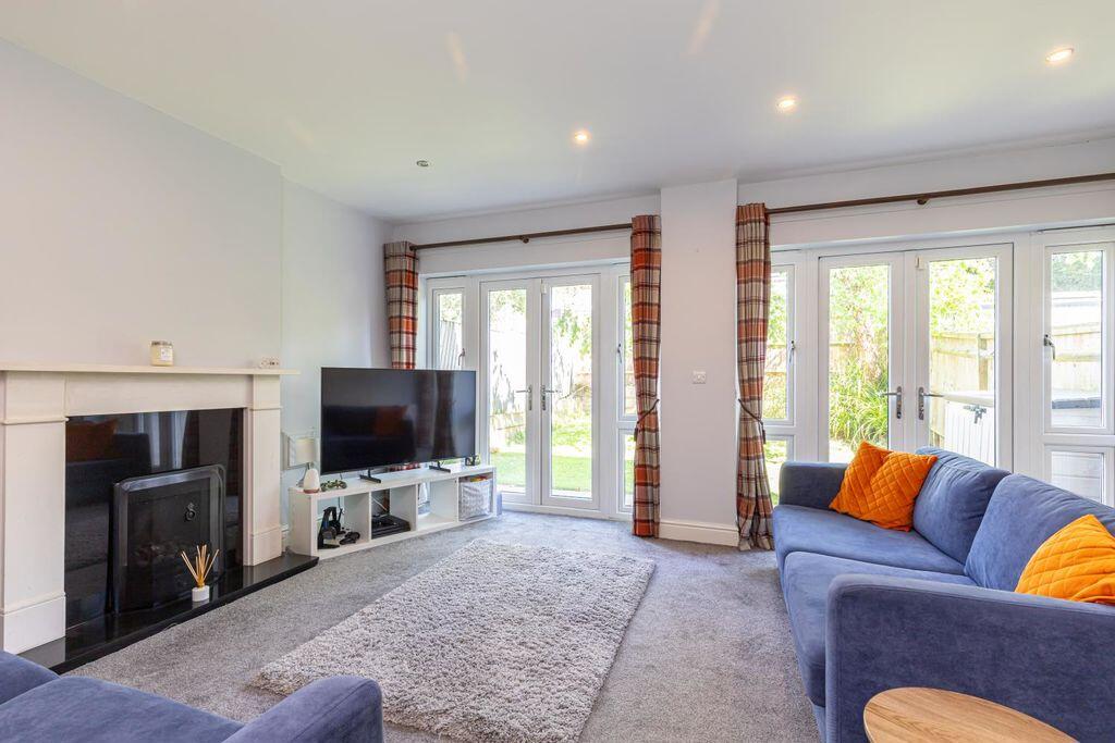 House in Slough - View 2
