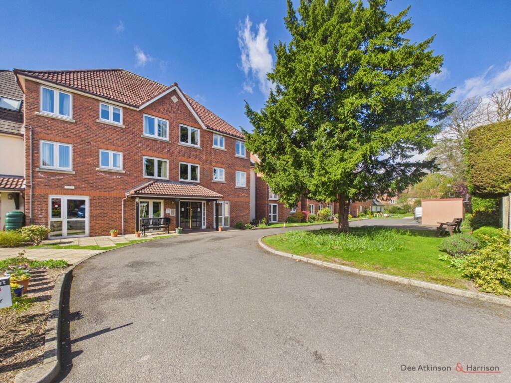 2-bed house on Easterfield Court, Driffield, YO25 5PP, £90,000