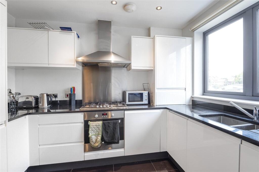 House in London, Rotherhithe - View 3