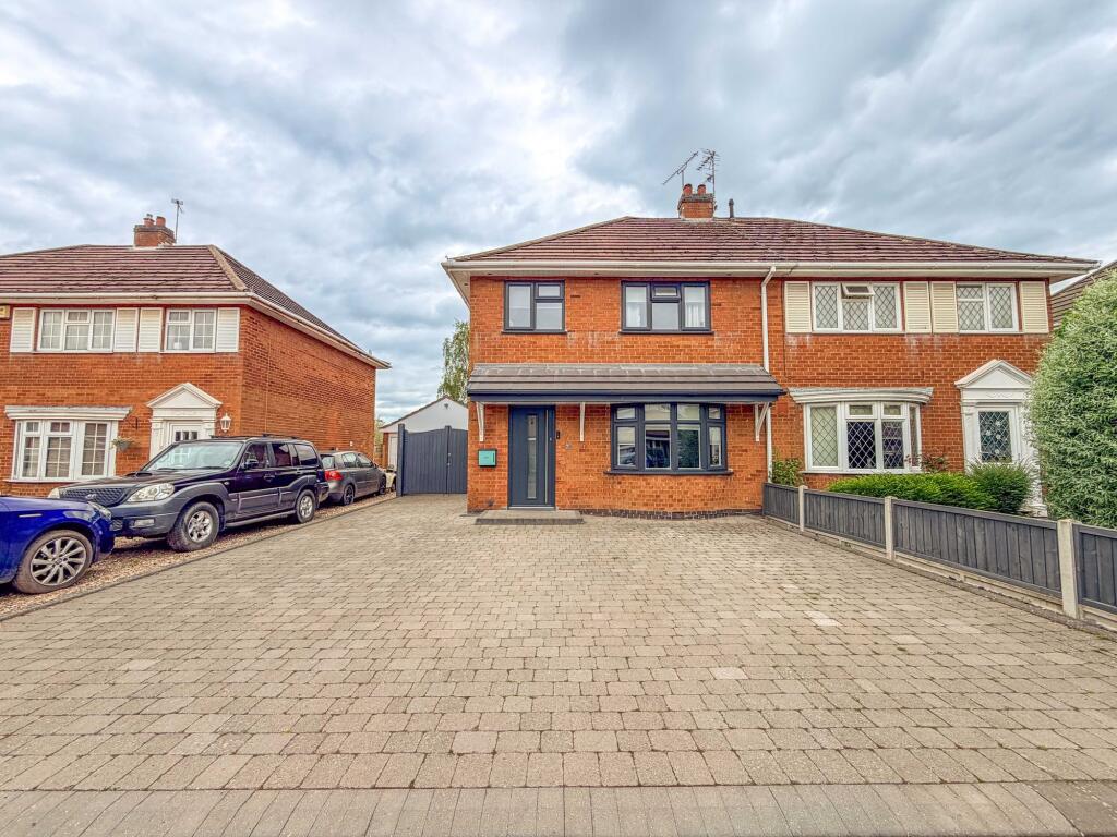 Main image of property: Bladon Close, Nuneaton, CV11