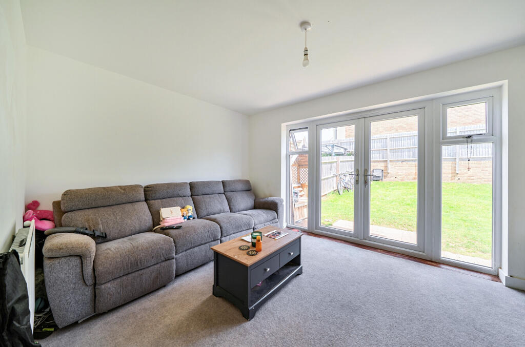 130 Woodside Avenue, Weston-Super-Mare photo 2