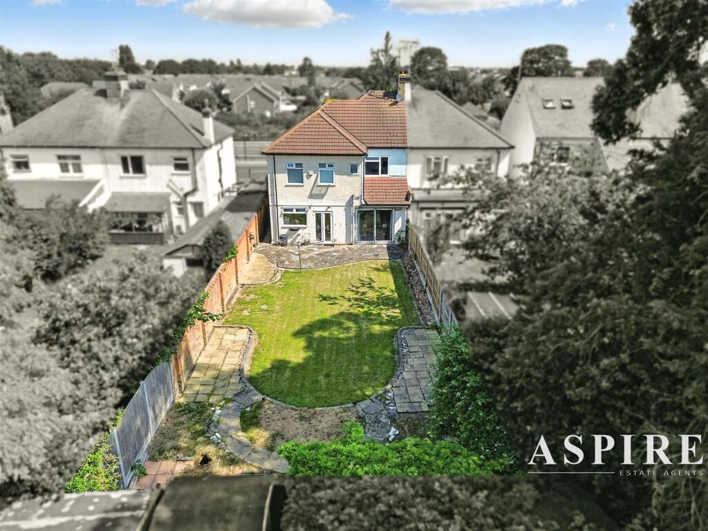 Prince Avenue, Westcliff-On-Sea photo 2
