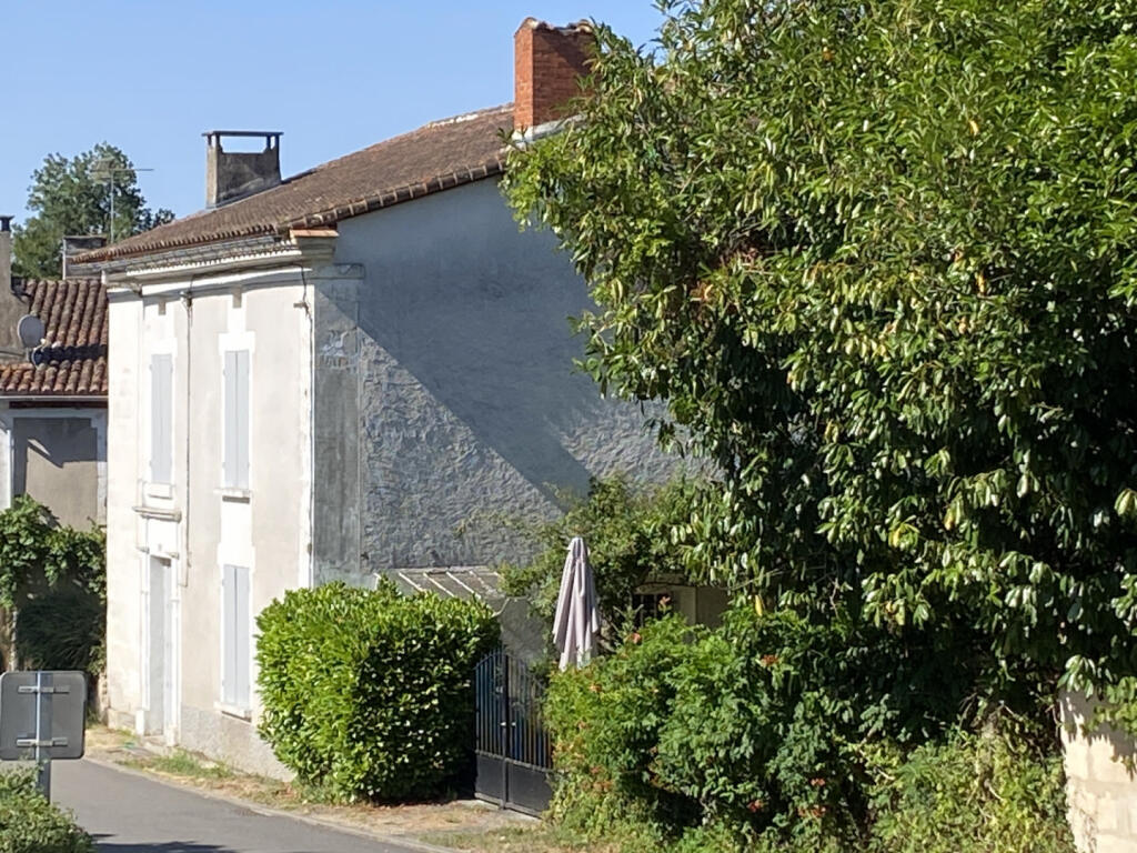 Main image of property: Poitou-Charentes, Charente, Rioux-Martin