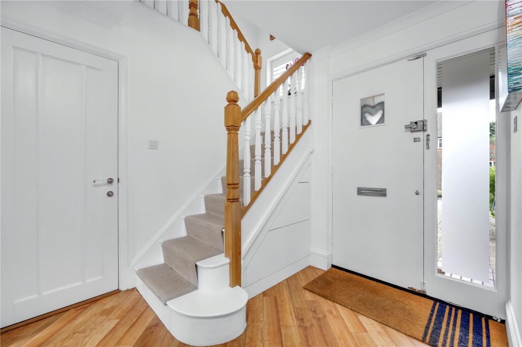 House in Kingston upon Thames - View 2