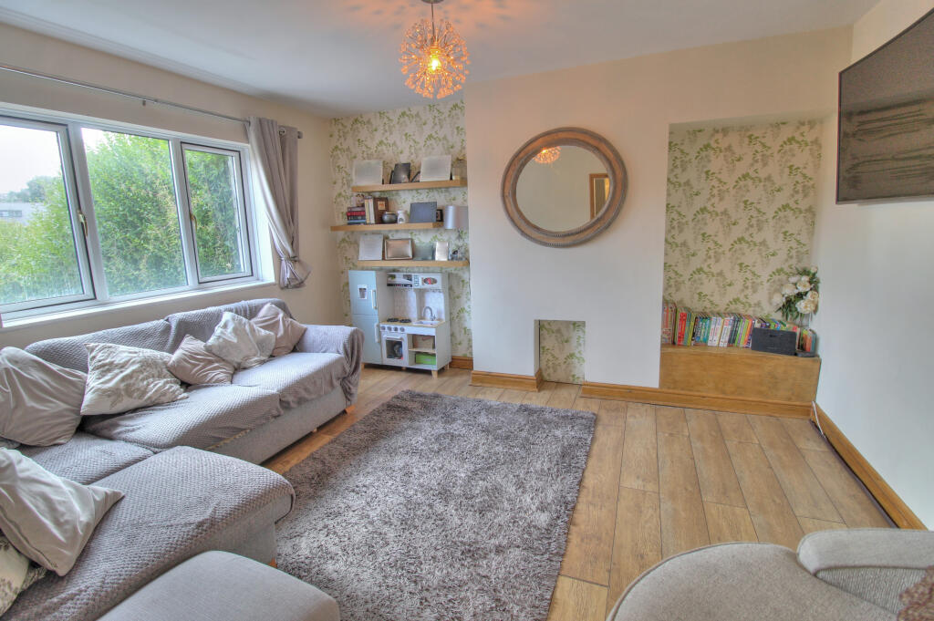 House in Dudley - View 4