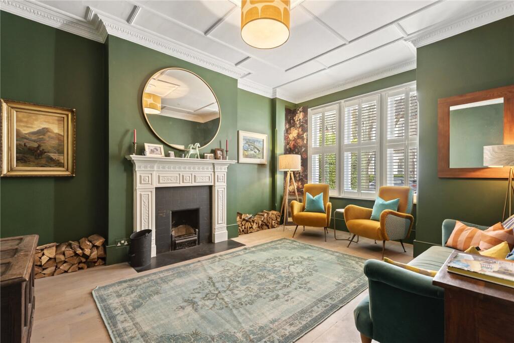 Main image of property: Rowfant Road, London, SW17