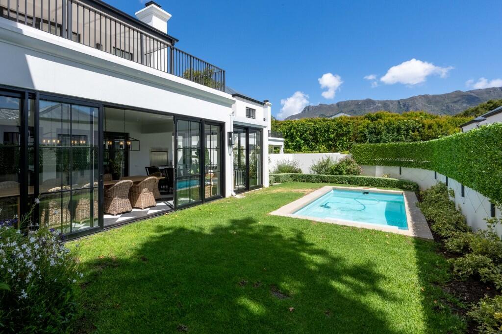 Main image of property: Constantia, Cape Town, Western Cape