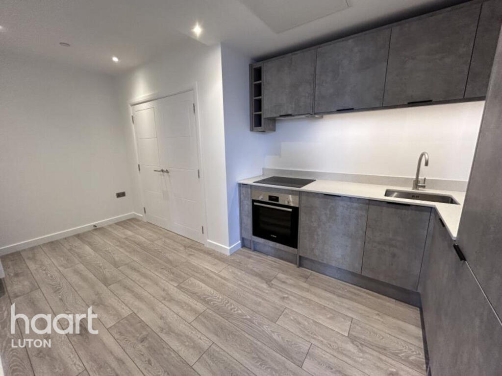 Main image of property: Alma Street, Luton