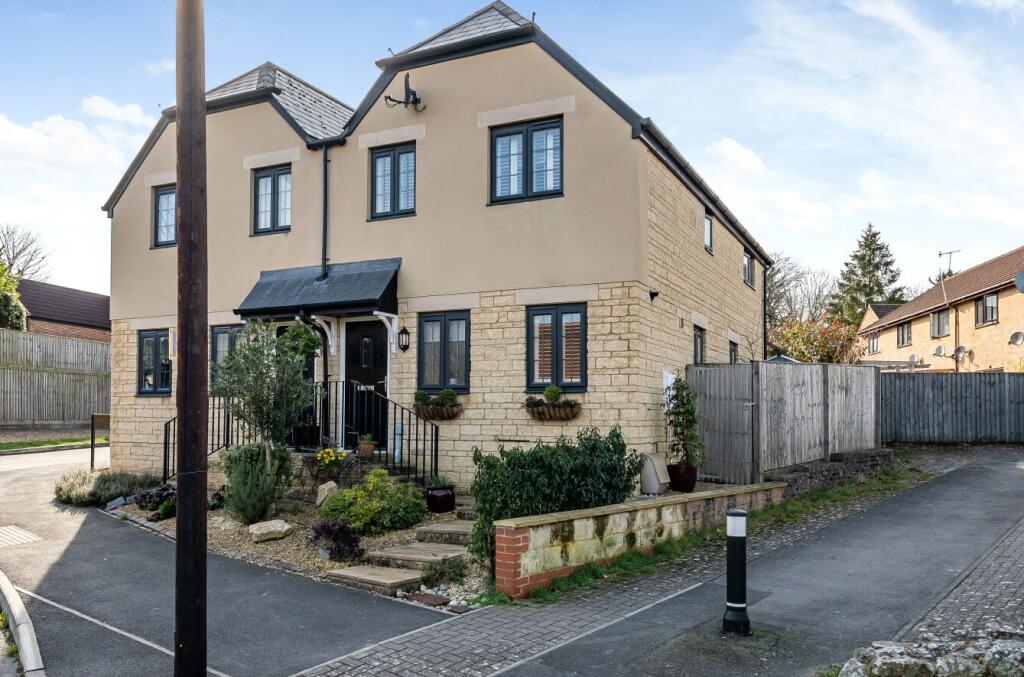 Main image of property: Manor Rise, Chiseldon, Wiltshire, SN4