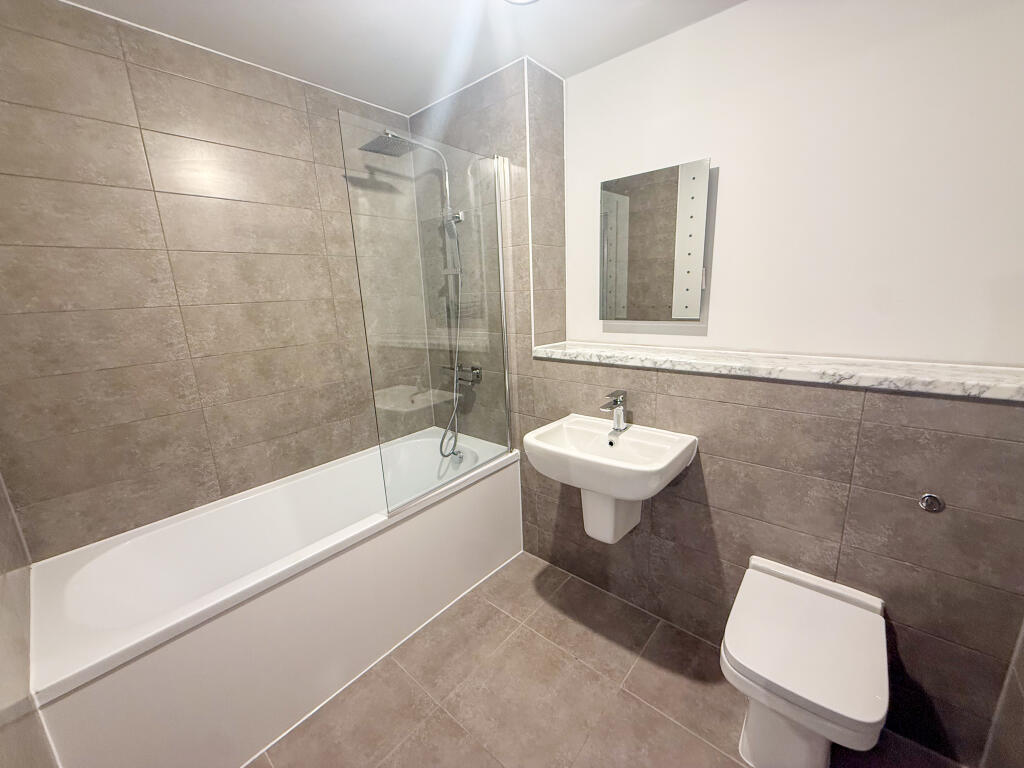 Apartment in Liverpool - View 5