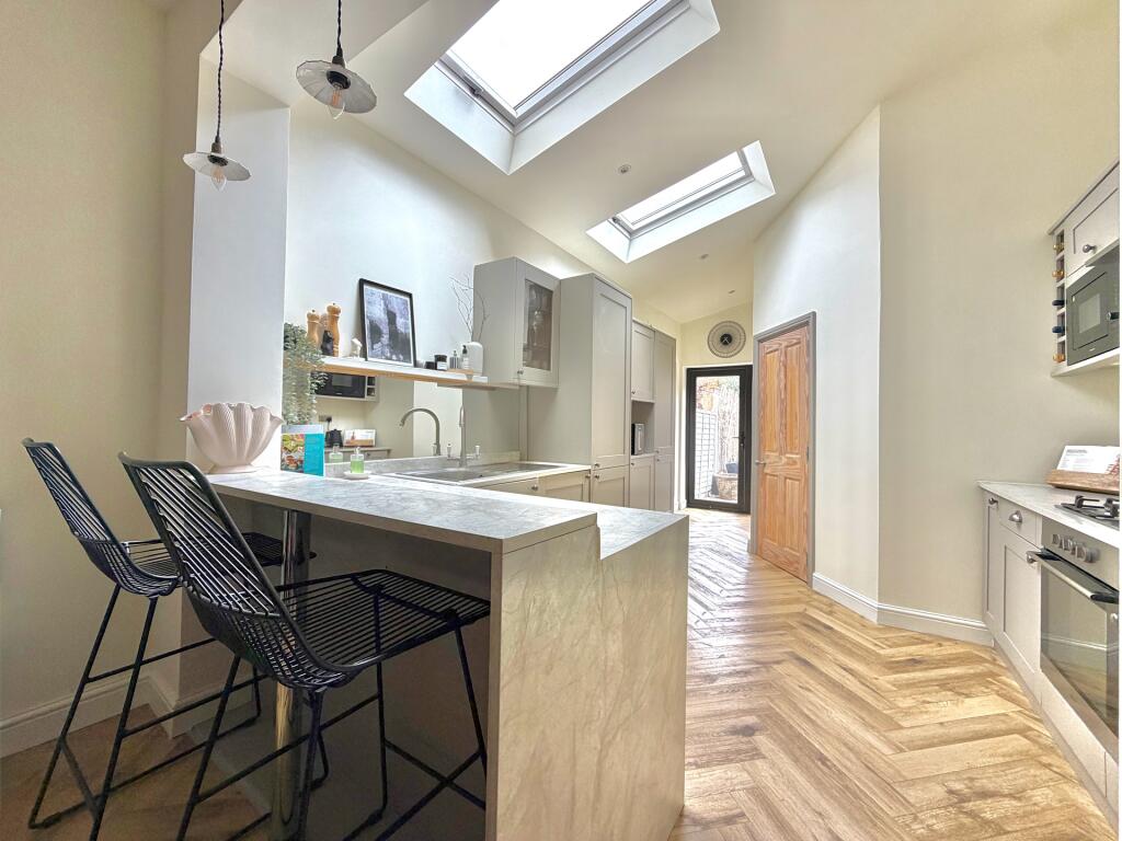 House in Watford - View 4