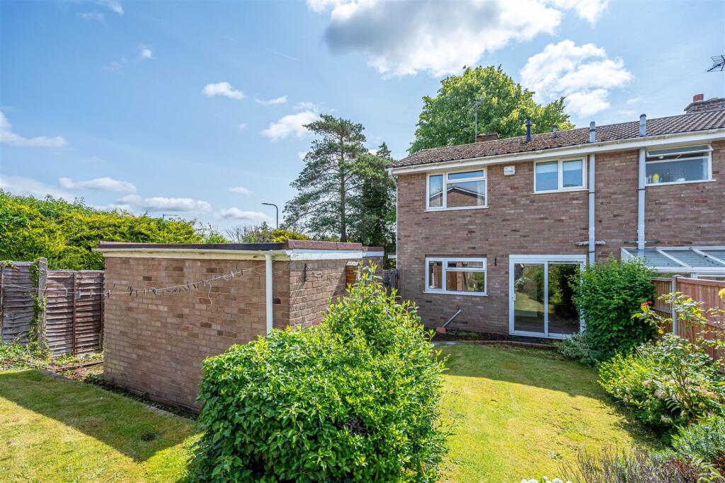 7 Elliotts Lane, Codsall, Wolverhampton, WV8 1PH photo 3