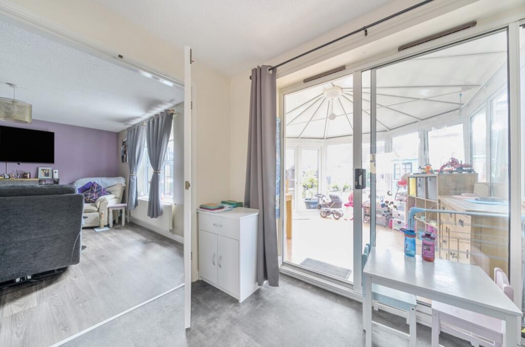 House in North Kesteven, Sleaford - More