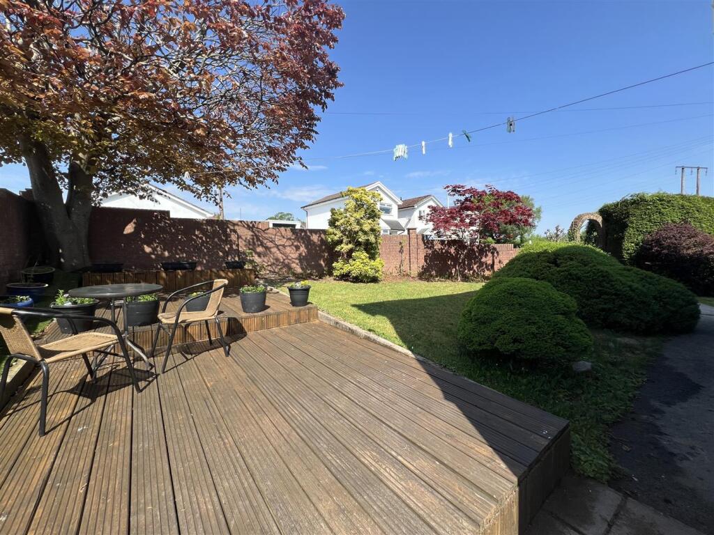 Sycamore Close, Aberdare photo 2