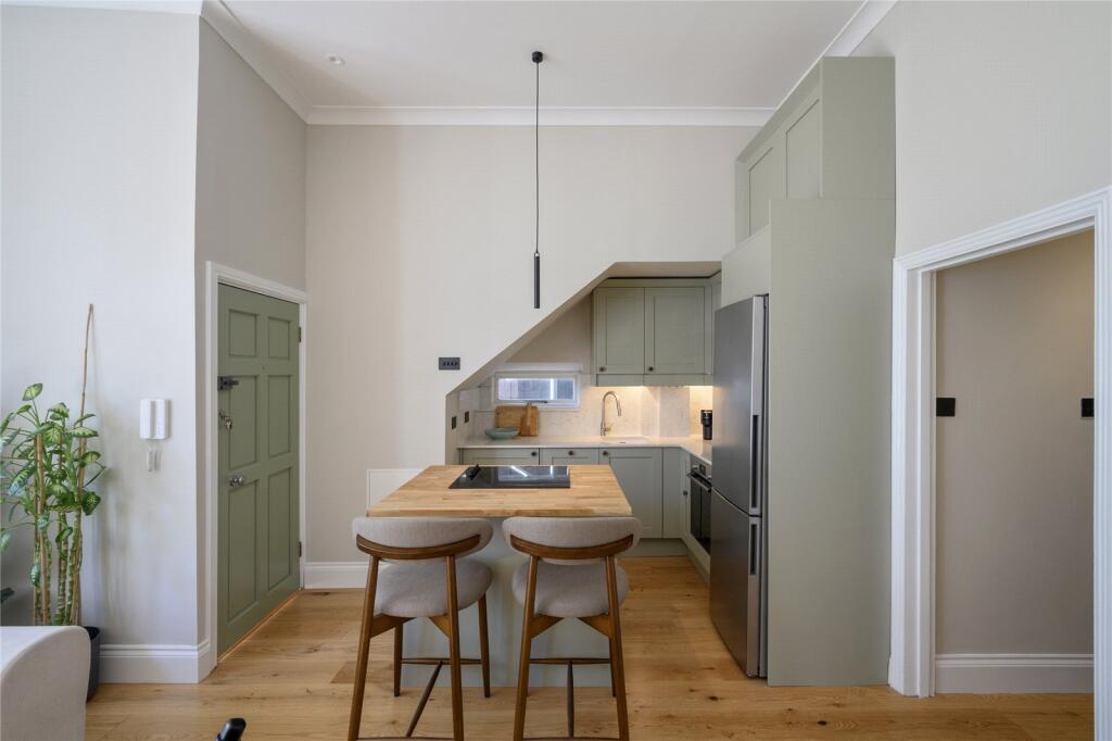 Apartment in London, West Ealing, Hanwell - View 4