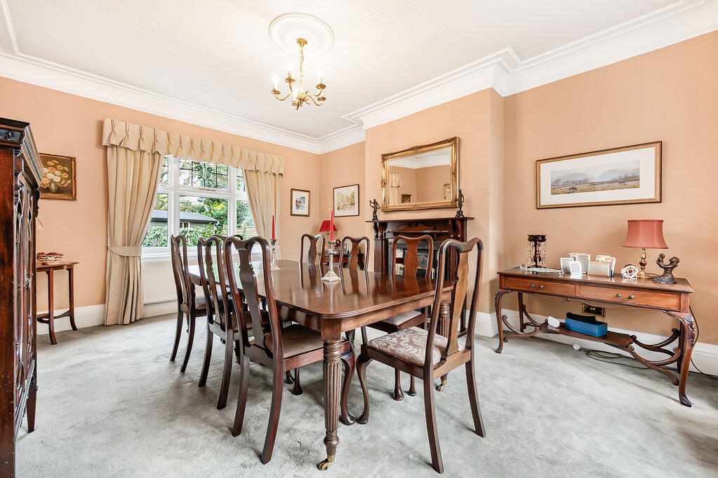 House in Wigan, Thornhill - More