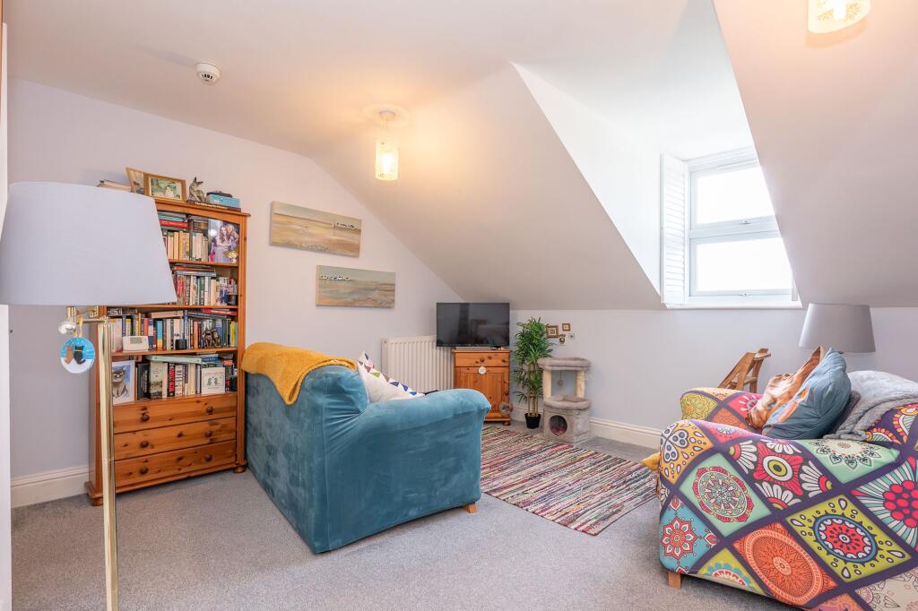 Apartment in North Norfolk, Cromer - View 2