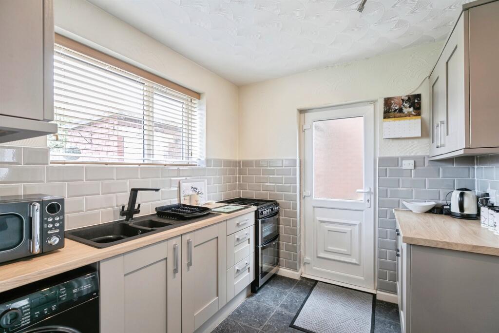 House in Rotherham, South Yorkshire - View 5
