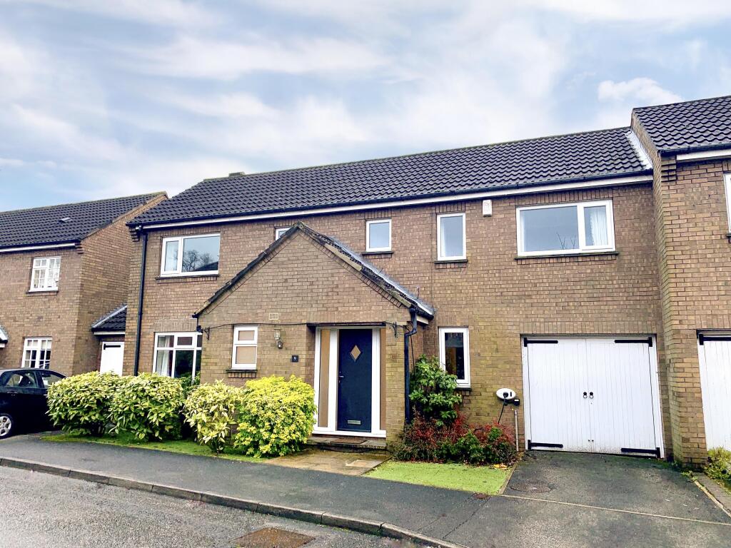 Main image of property: Park Lane Mews, Roundhay Park Lane