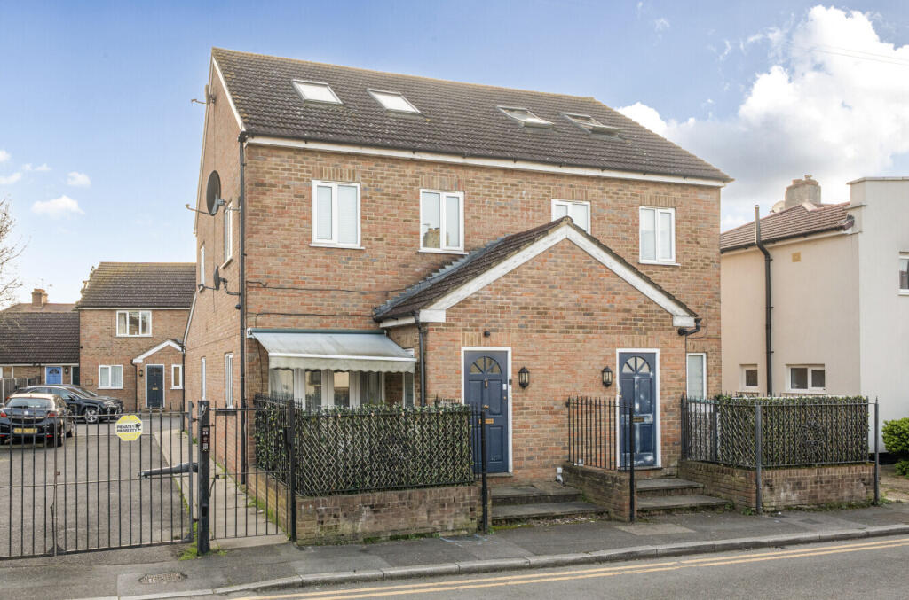 Main image of property: Taffy's How, Mitcham, CR4