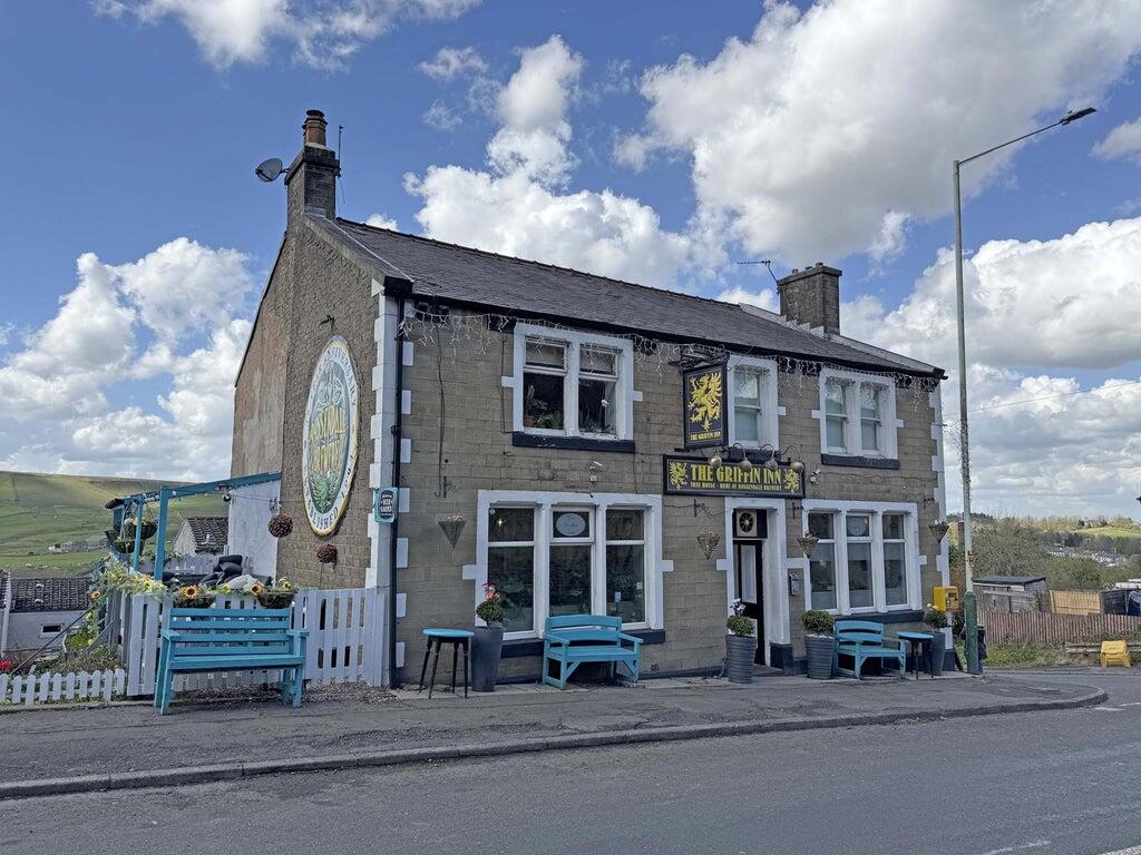 Main image of property: Griffin Inn, 86 Hudrake, Haslingden, Rossendale, BB4 5AF