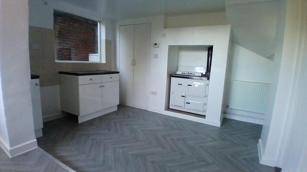 House in Ipswich - View 2