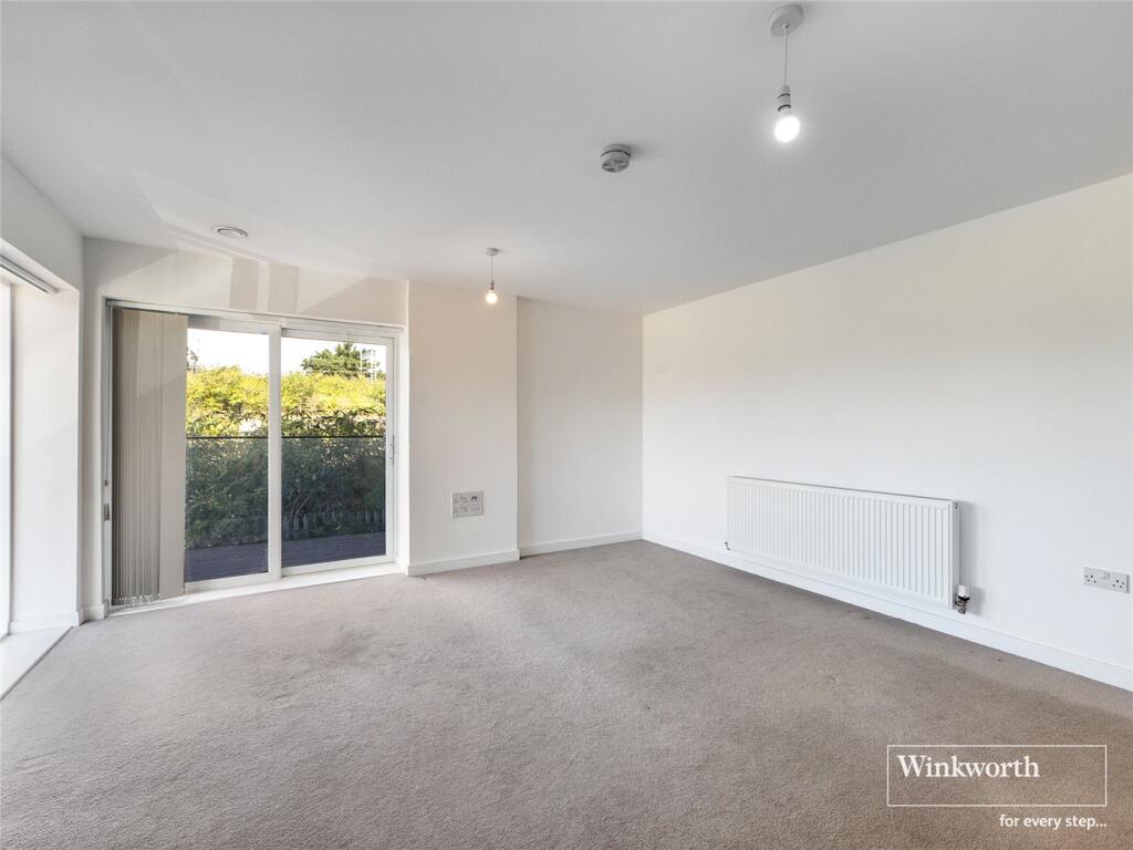 Apartment in Reading - View 4