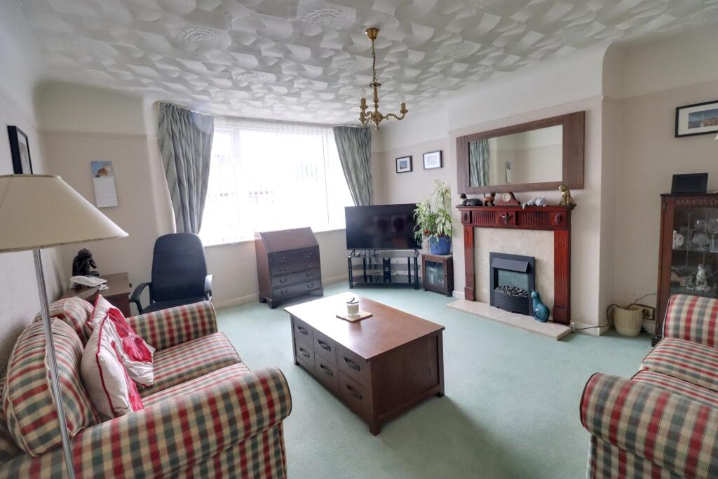 Yew Tree Avenue, Cowplain photo 2