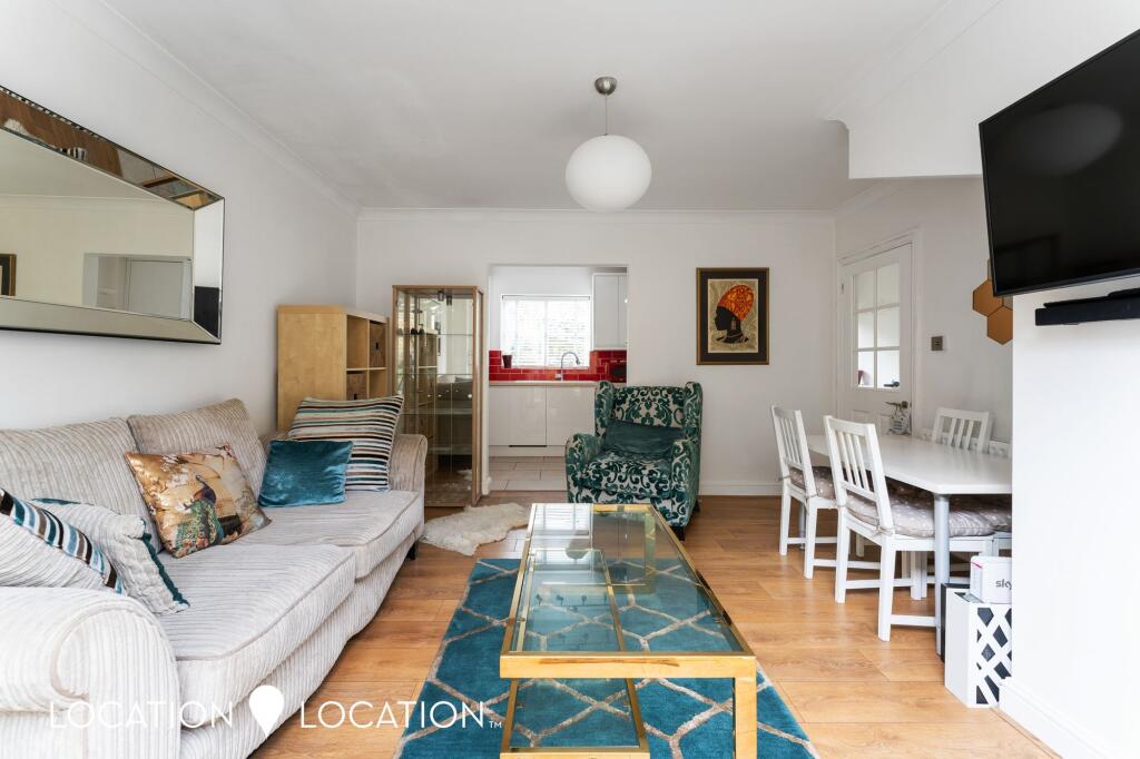 House in London - View 5