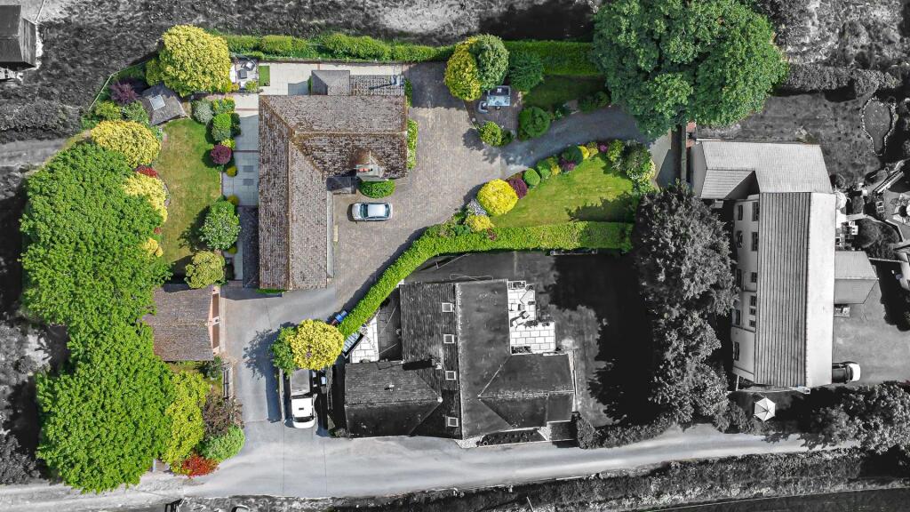 Blythe Bridge Road, Caverswall, ST11 9EA photo 2