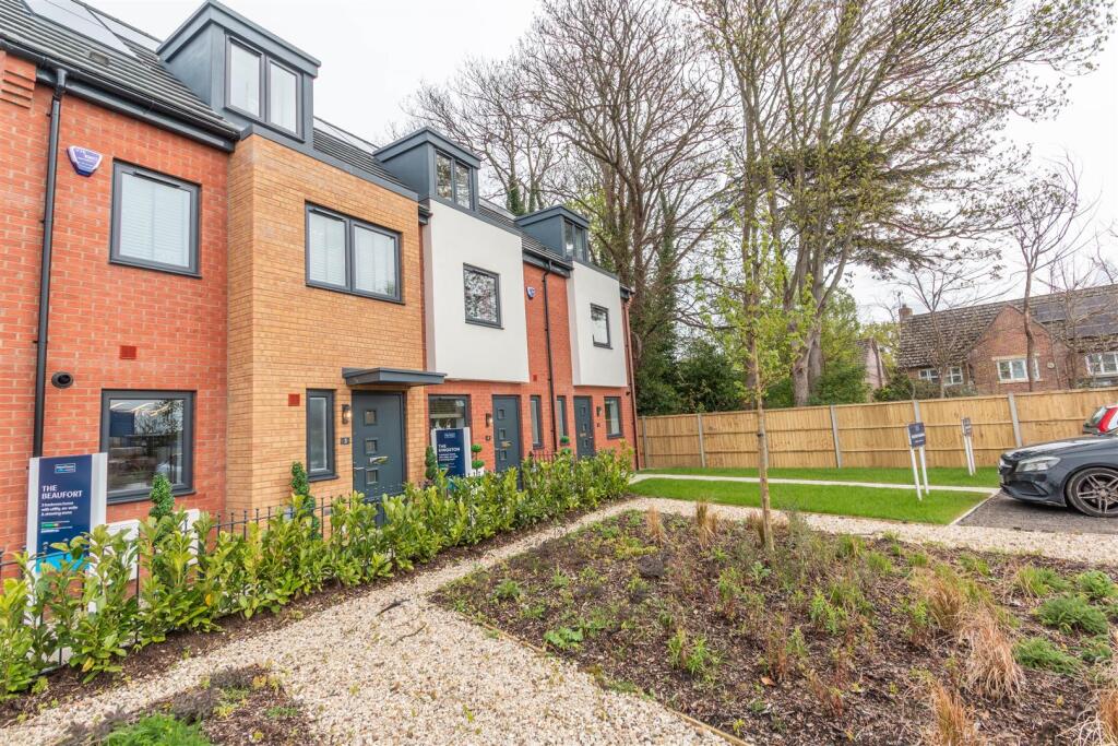 Main image of property: Vick Close, Stonehouse, Stroud