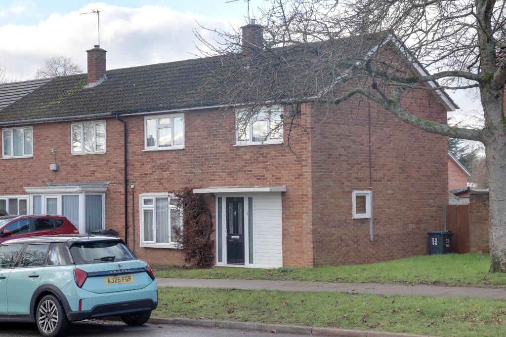 Main image of property: Oaks Cross, Stevenage, Hertfordshire, SG2