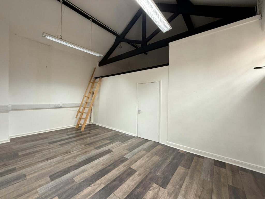 Suite 10 (5).jpg
