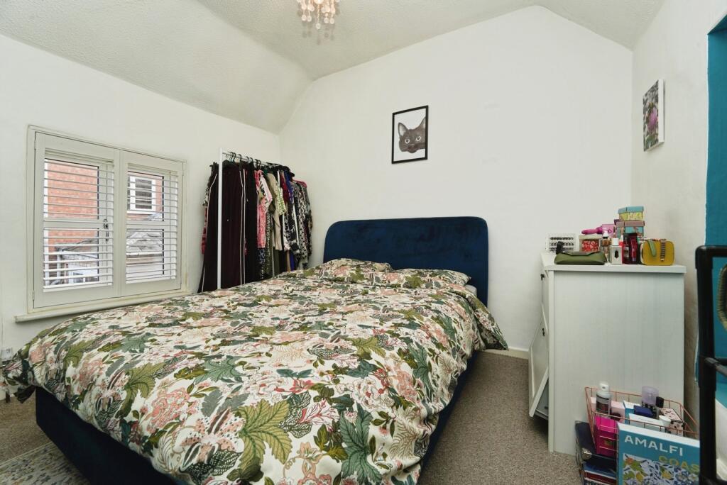 House in Worcester - View 2