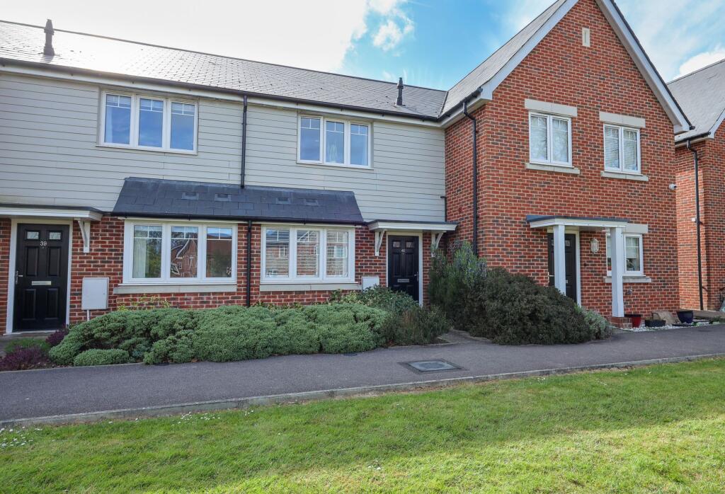 2-bed terraced on Beacon Crescent, Burgess Hill, RH15, £375,000