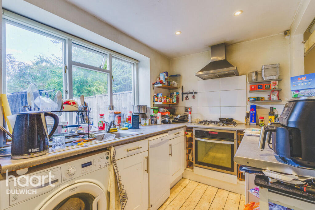 Main image of property: East Dulwich Grove, London