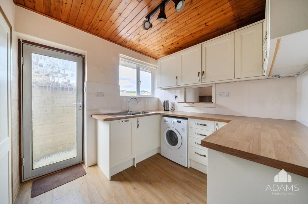 Ellenor Drive, Alderton, Tewkesbury photo 4
