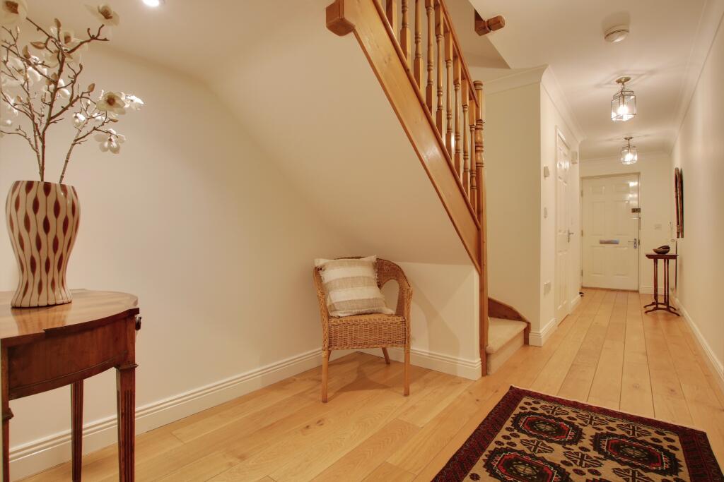 House in Southampton - View 2