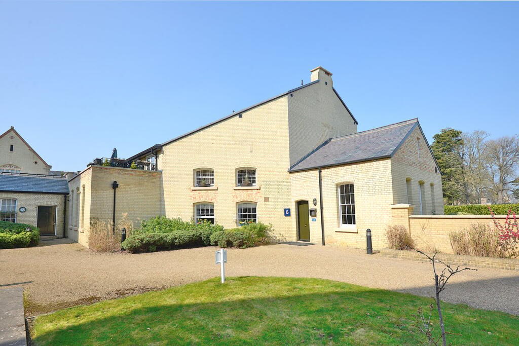 Main image of property: Pryor Wing, Kingsley Avenue, Fairfield, SG5