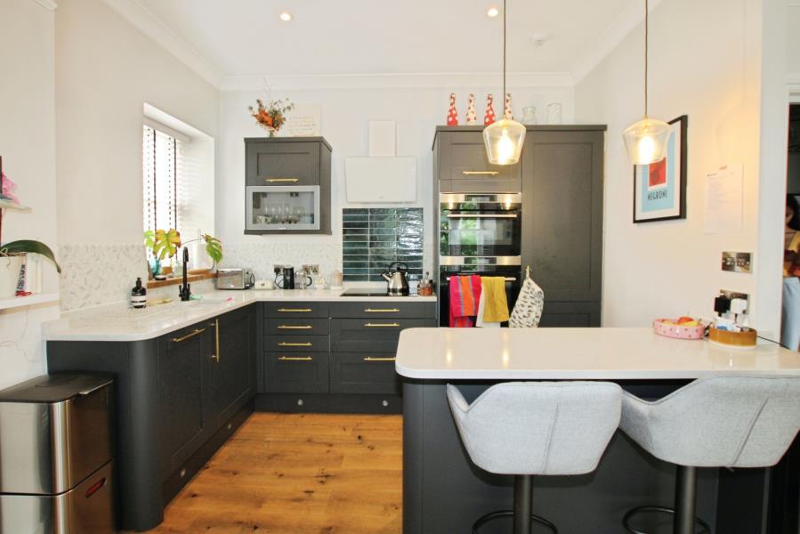 Apartment in Bristol, Clifton - View 5