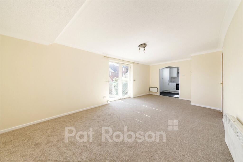Apartment in North Tyneside, North East - View 2