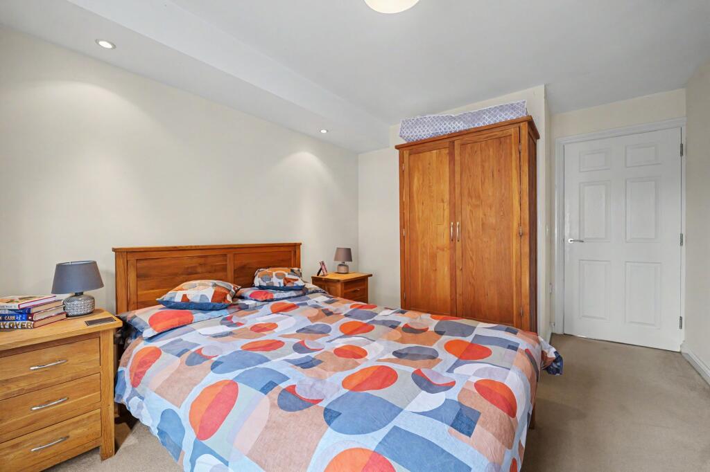 Apartment in Leicester - More