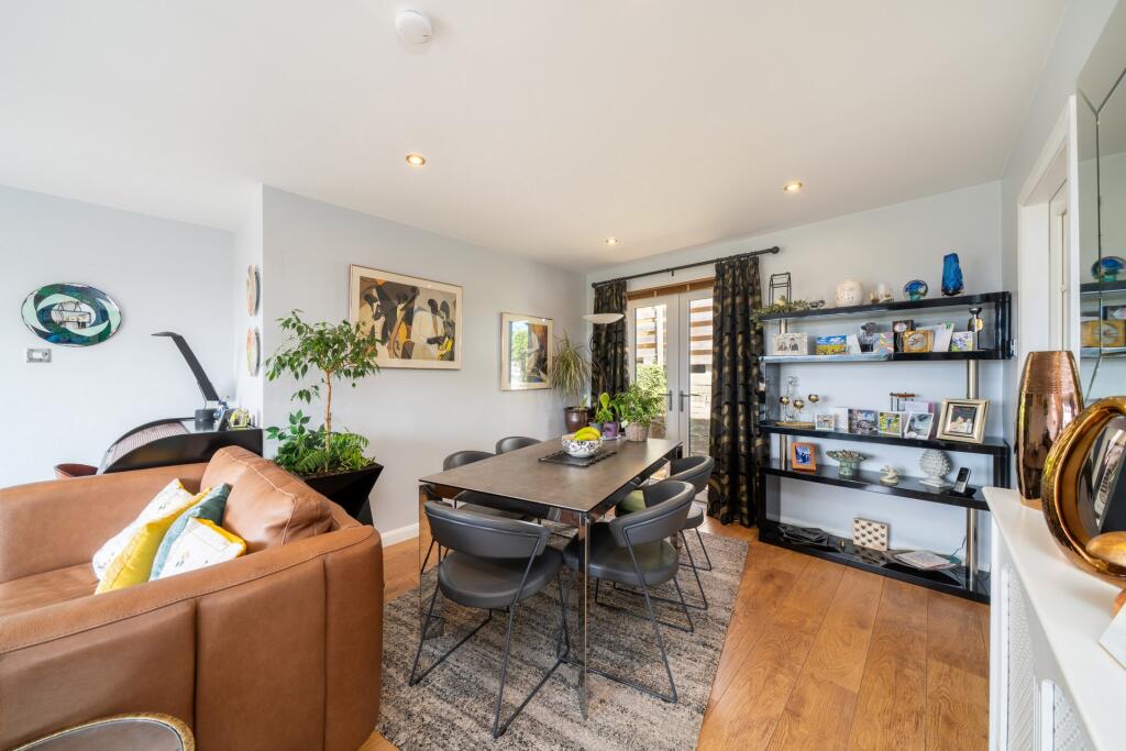 House in Balmullo, Lucklawhill - More