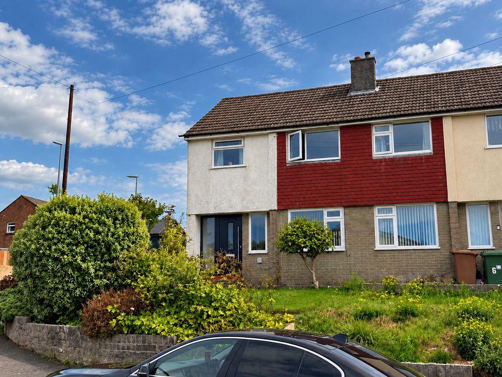 3-bed semi-detached on Boringdon Hill, Plympton, Plymouth. Stylish Corner Plot Home with Newly Fitted Kitchen, Gardens, Driveway & Garage, £275,000