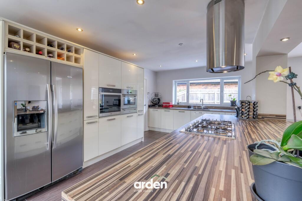 Valley Road, Earlswood, B94 photo 5