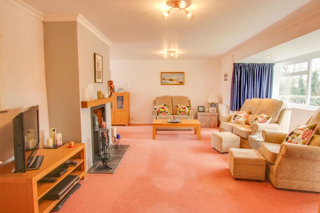 Hurstwood Lane, Haywards Heath, RH17 photo 4