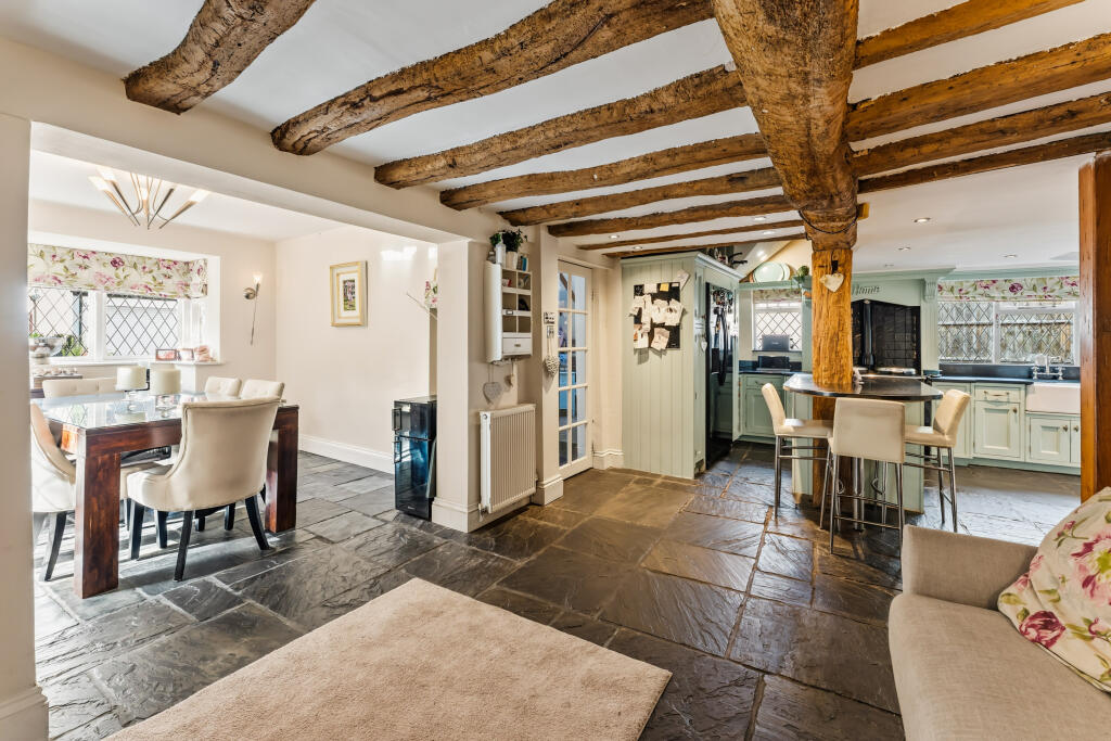 House in Solihull, Kineton Green - View 4